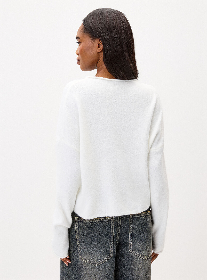 Things Between Black Cute iridescent buttons cardigan for women
