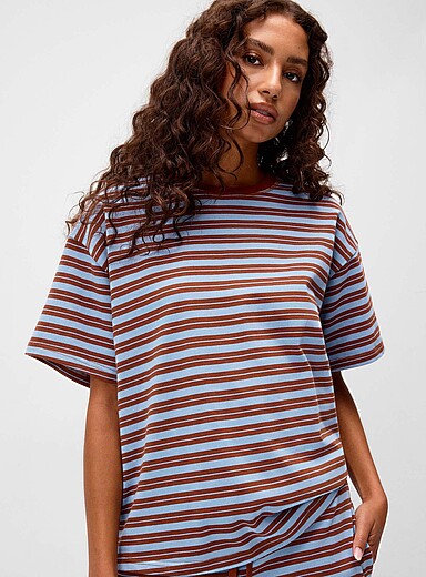 Things Between: Le t-shirt carr&eacute; rayure double Brun pour femme