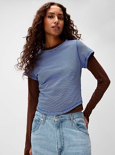 Things Between: Le t-shirt superpos&eacute; &agrave; rayures Bleu pour femme