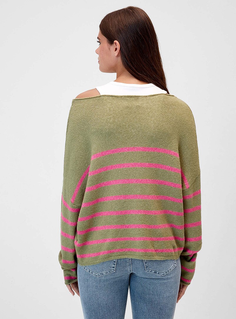 Engineered fuchsia stripe sweater product image 3