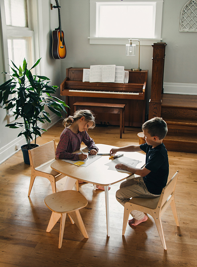 Natural wood children's table | All Circles | Toys | Fabrique 1840