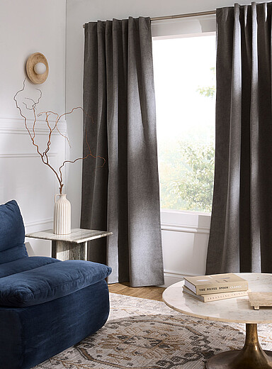 Simons Maison: Le rideau coupe-lumi&egrave;re chin&eacute; velout&eacute; <b>Un panneau</b> 135 x 220 cm Gris clair