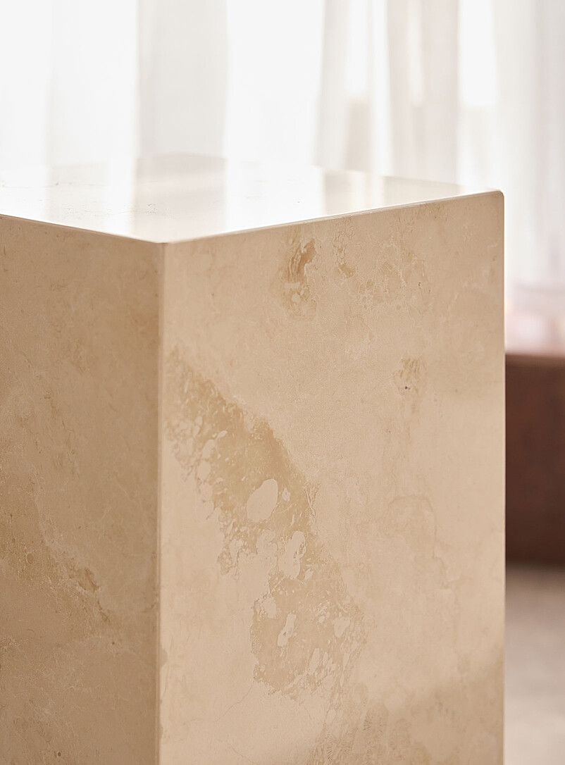 CRUSO&Euml;: La table d'appoint marbre Cubicule Milan Ivoire - Beige cr&egrave;me