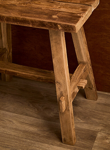 Le tabouret rustique teck recycl&eacute;