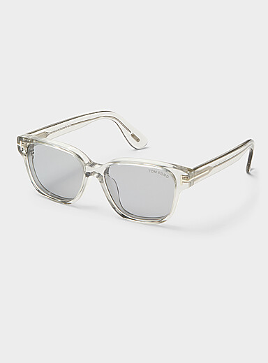 Les lunettes de soleil translucides grises Marshall