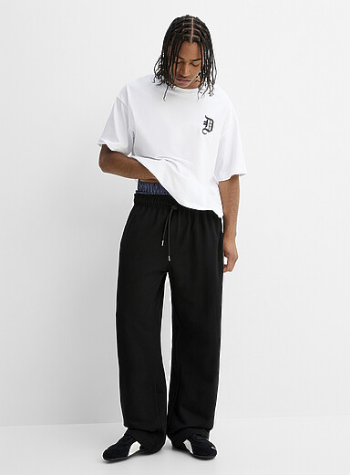 Wide-leg sweatpant Relaxed fit <b>Imported from Seoul</b>