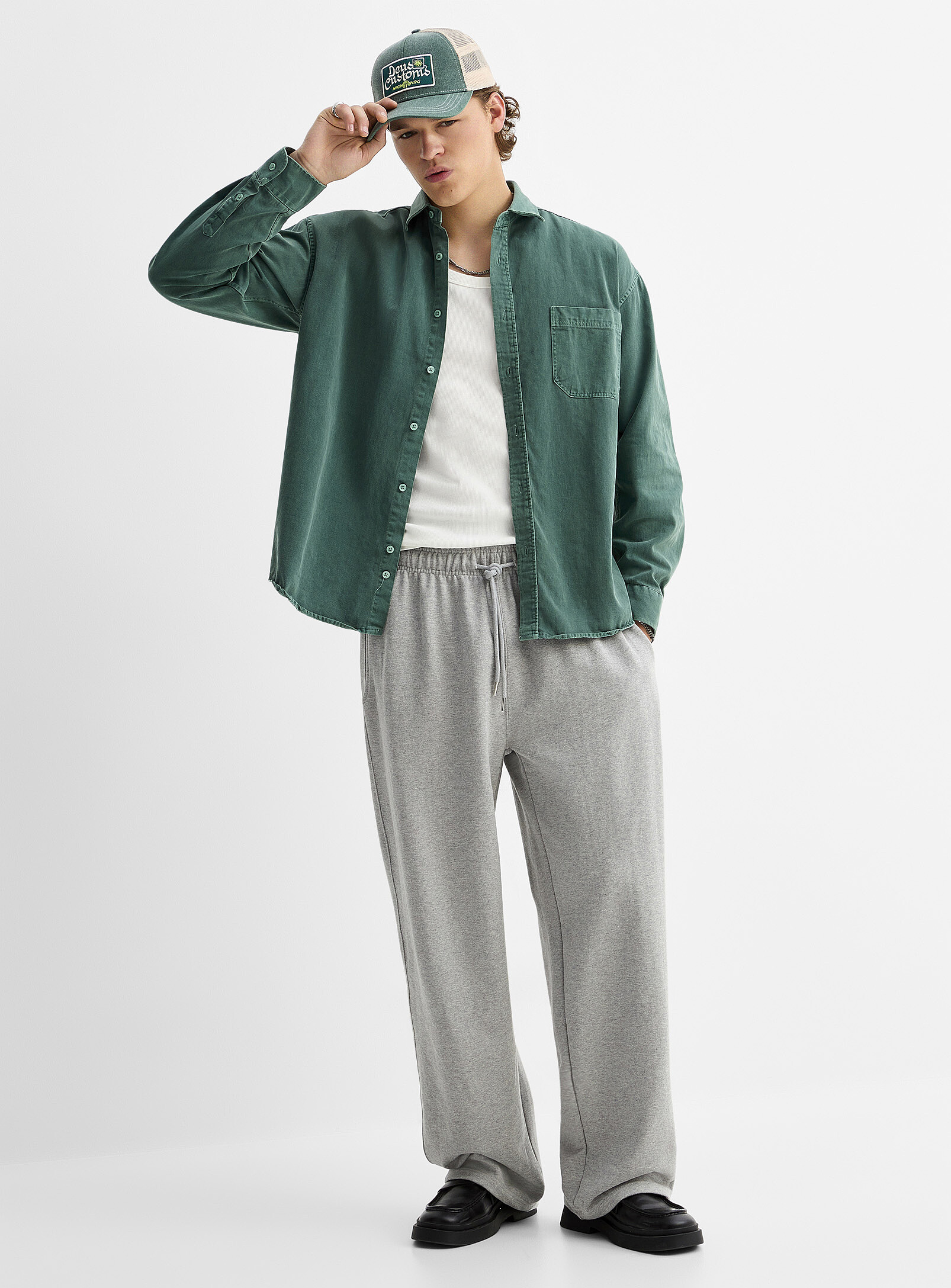 Wide-leg sweatpant<br>Relaxed fit<br><b>Imported from Seoul</b>