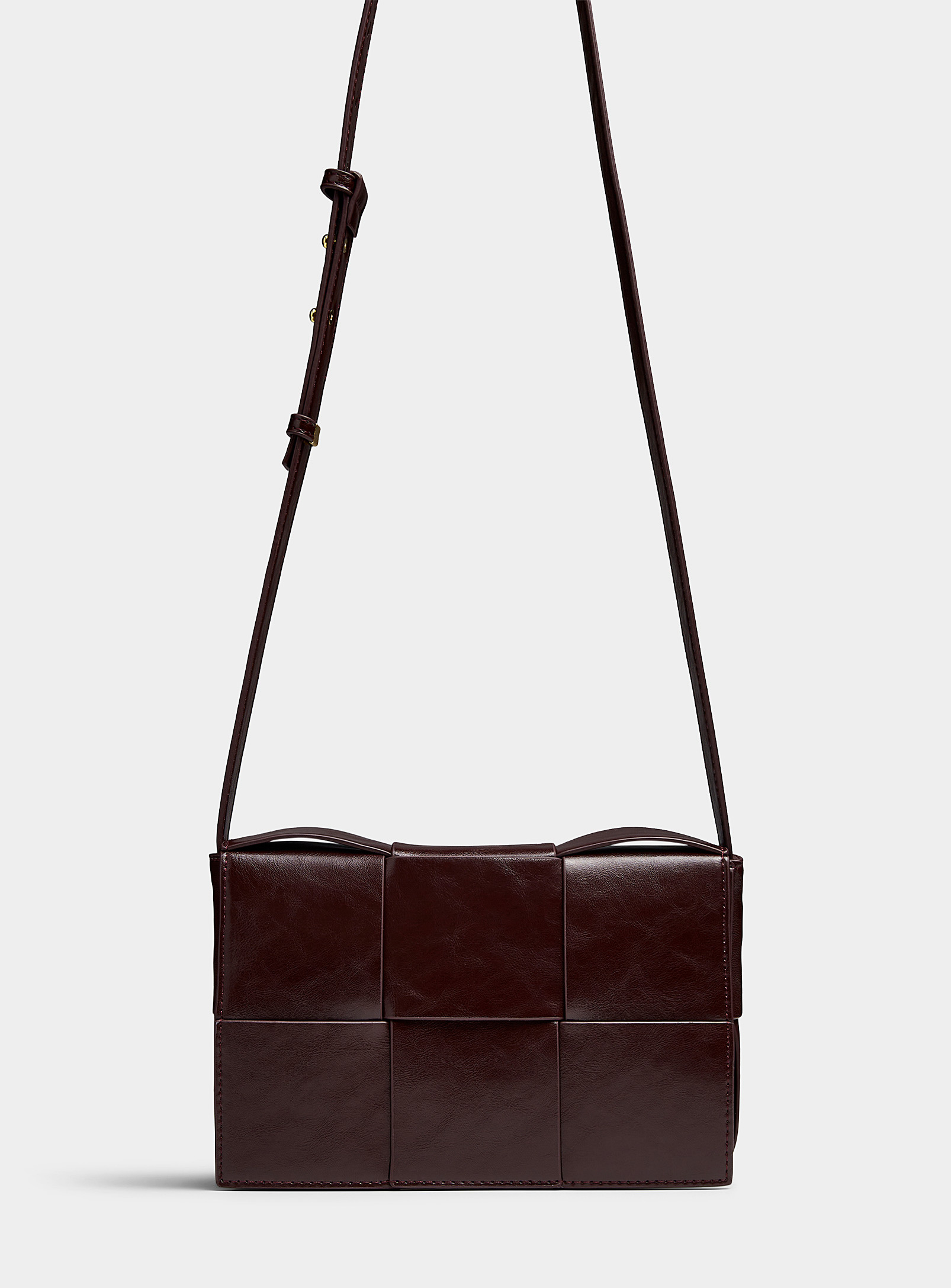 Le 31 Braided Leather Rectangular Shoulder Bag In Burgundy