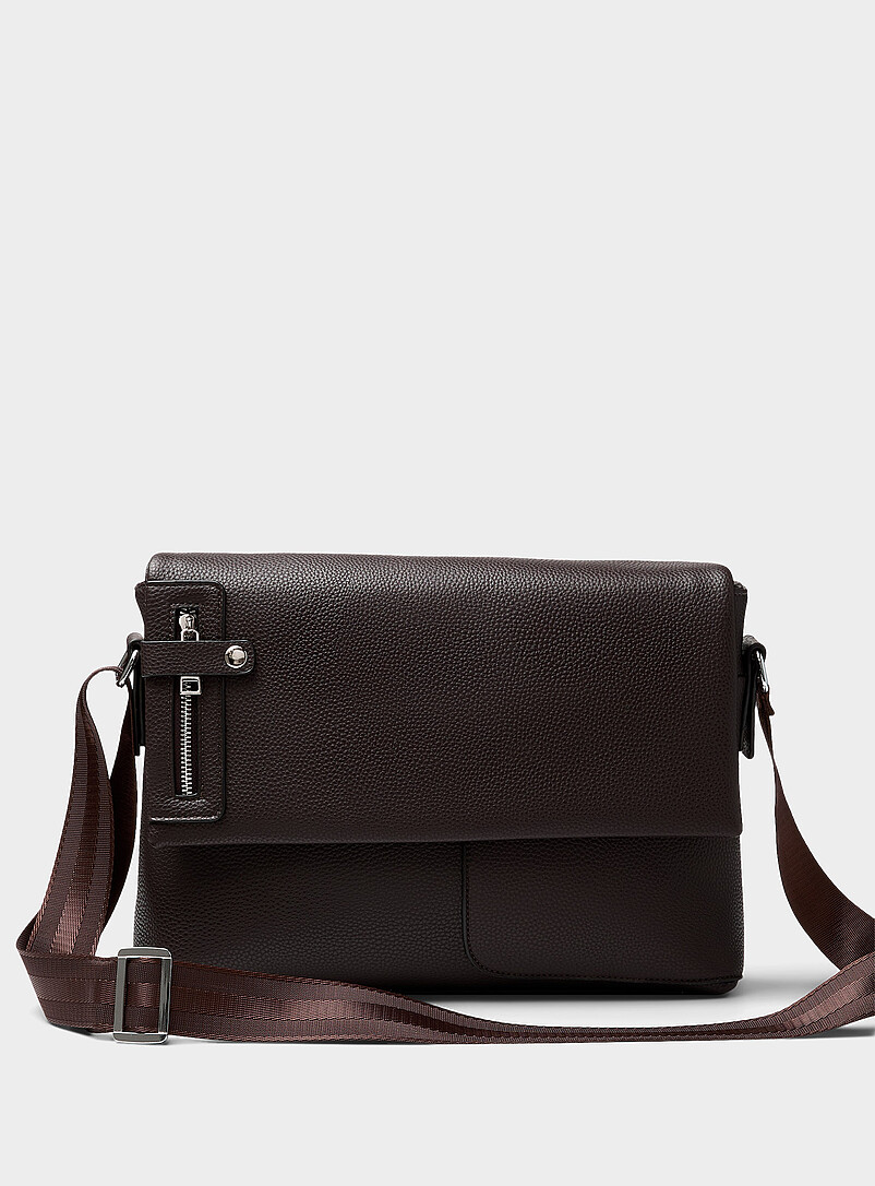 Asymmetric-pocket messenger bag product image (primary)