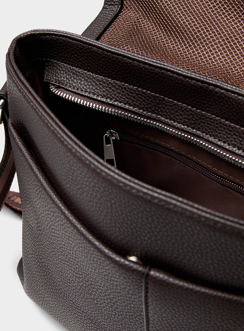 Asymmetric-pocket messenger bag product image 3