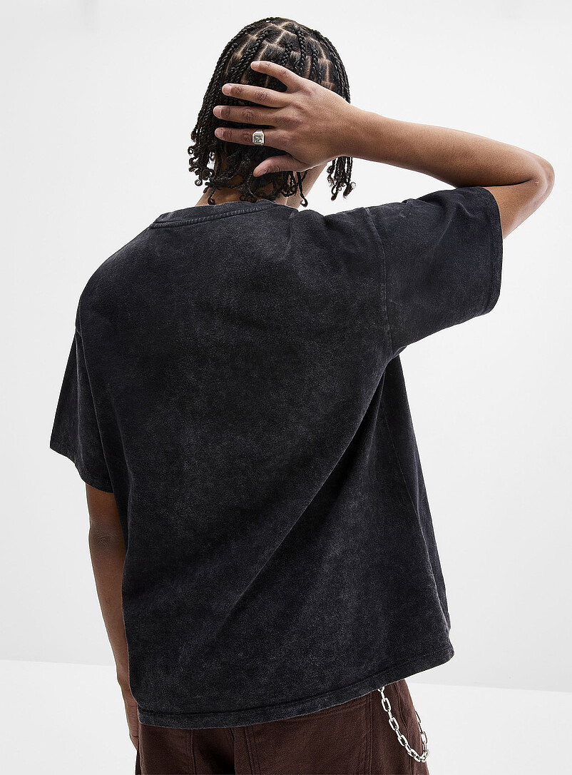 Djab: Le t-shirt d&eacute;lav&eacute; fleur gothique <b>Importation de S&eacute;oul</b> Charbon pour homme