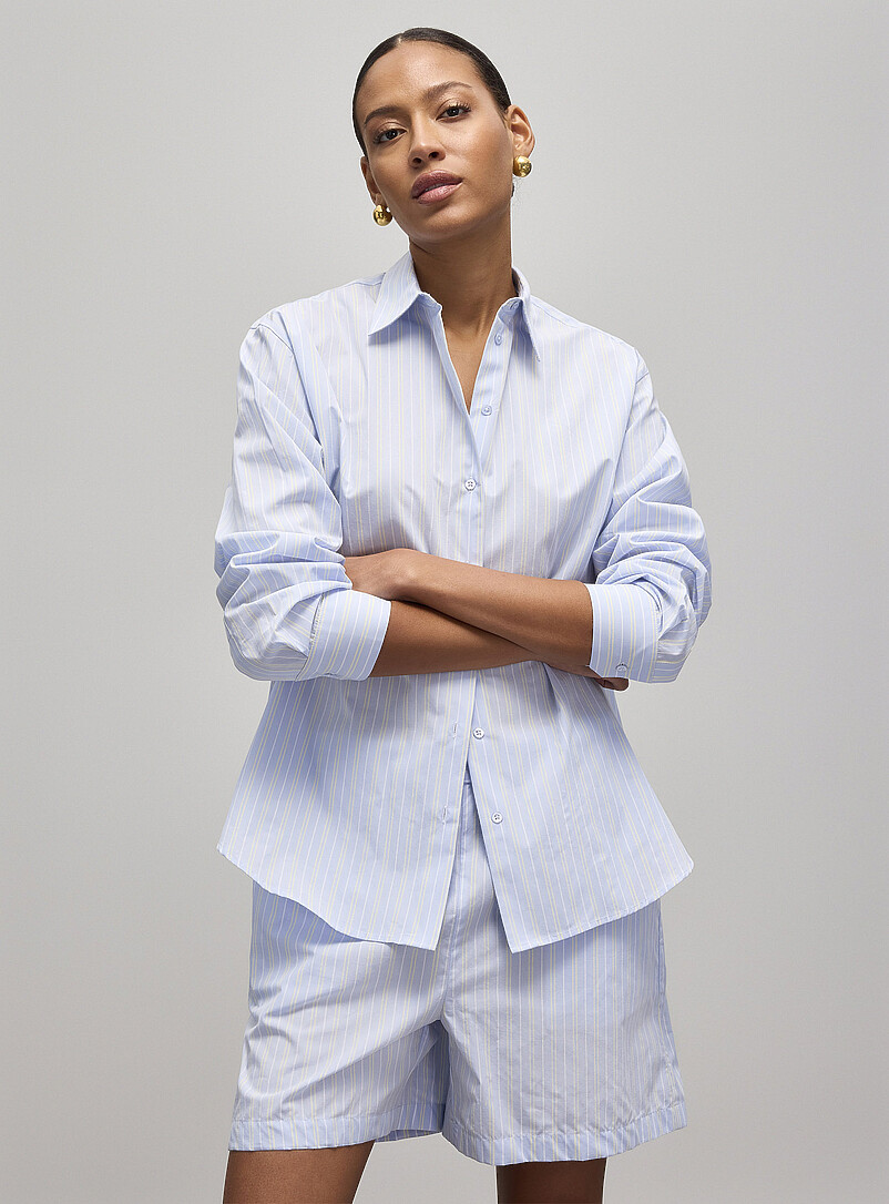 Contemporaine: La chemise ample popeline l&eacute;g&egrave;re ray&eacute;e Bleu &agrave; motifs pour femme