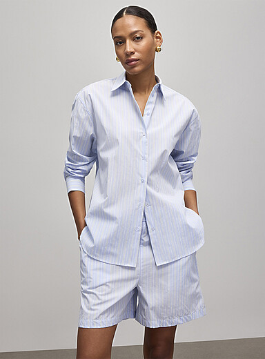 Contemporaine Patterned Blue Striped lightweight poplin short <b>Fit: Wide leg, high rise</b> for women