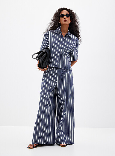 La jupe-culotte taille &eacute;lastique &agrave; rayures <b>Coupe : jambe tr&egrave;s large, taille haute</b>