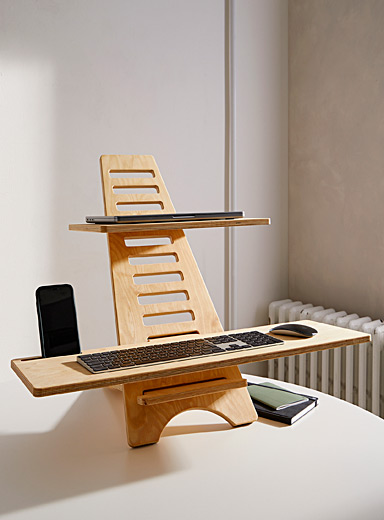Adjustable height workstation