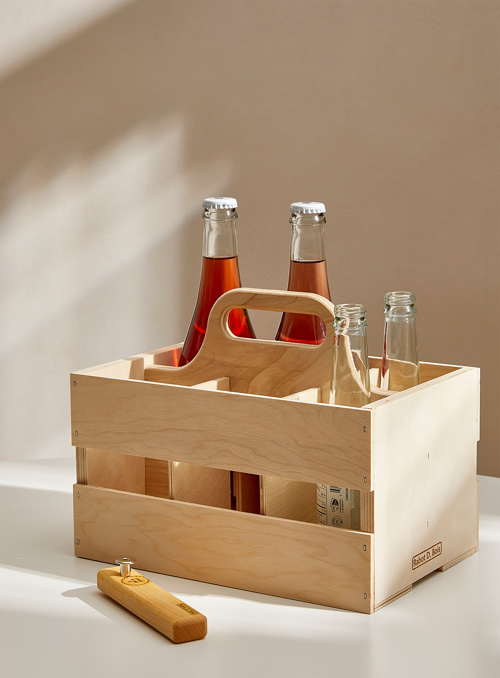 Rabot D. Bois - Carrying crate and bottle opener set