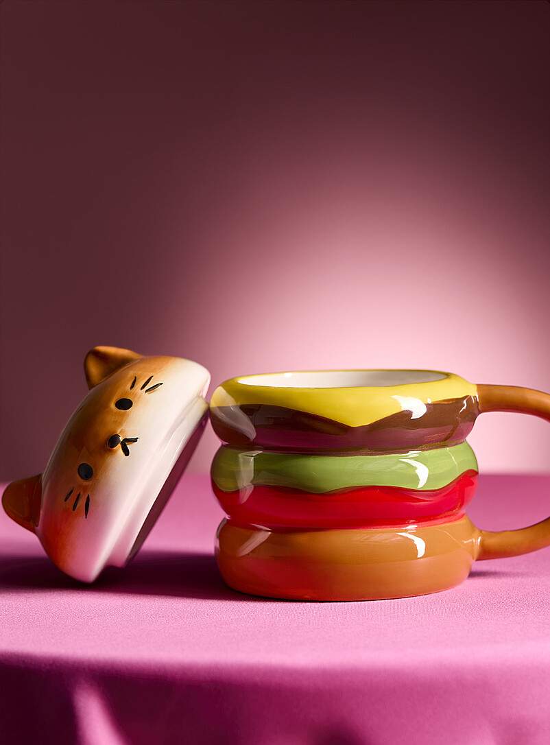 Cat burger lidded mug product image 2