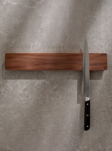 Walnut magnetic knife block