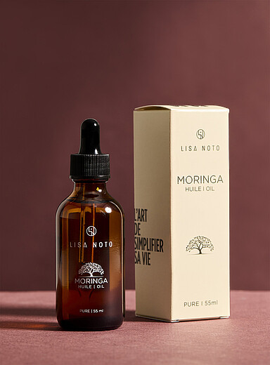 L'huile de moringa biologique hydratante