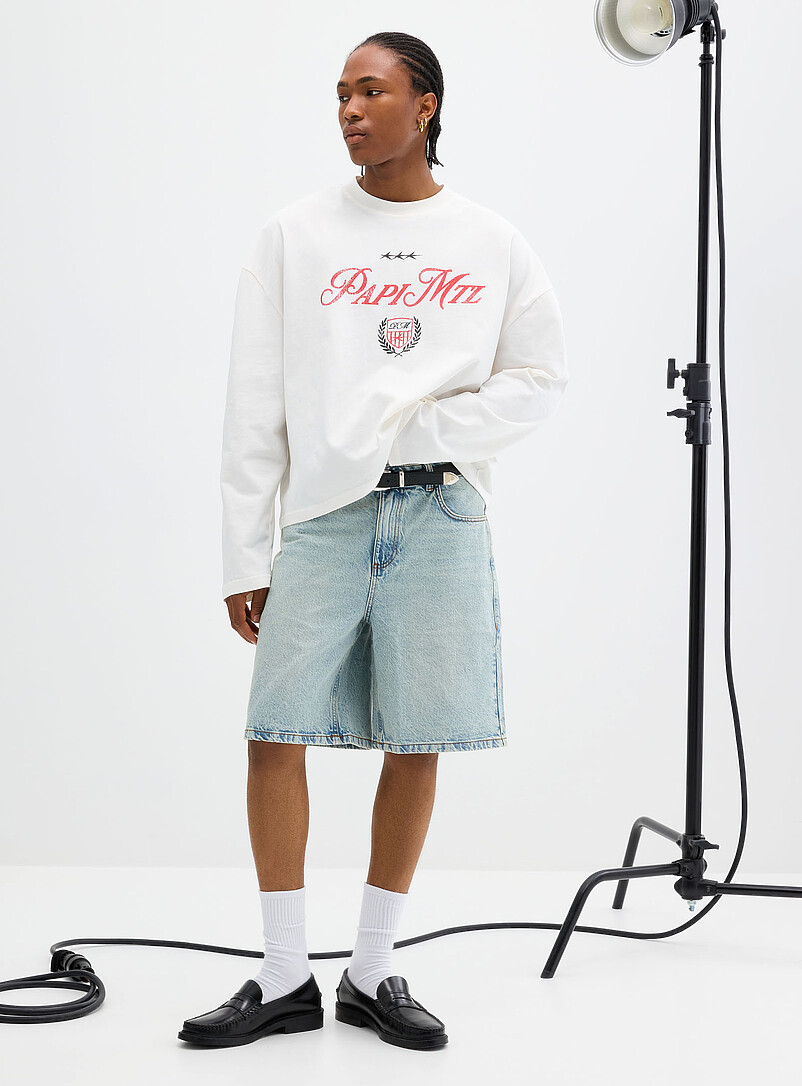 Crest print long-sleeve T-shirt product image (primary)