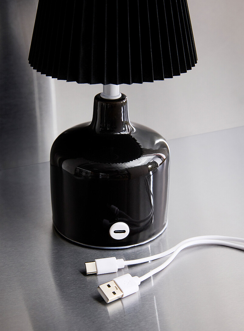 Pleated lampshade rechargeable touch table lamp product image 3