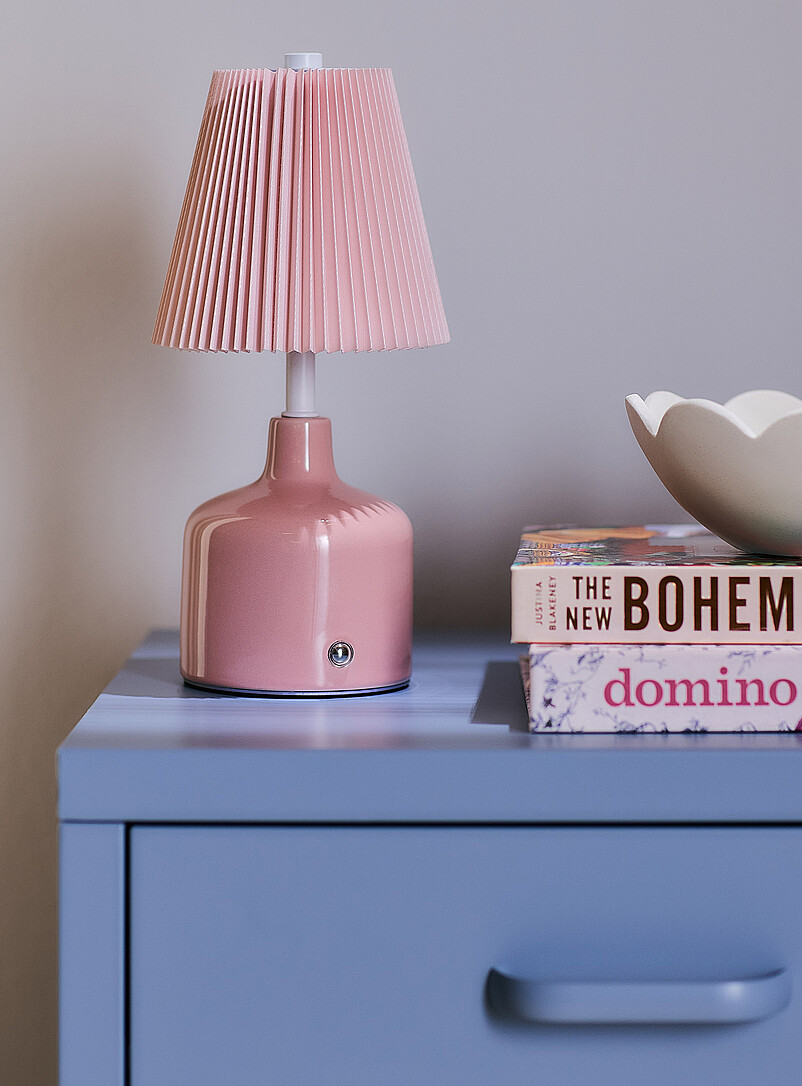 Pleated Lampshade Rechargeable Touch Table Lamp