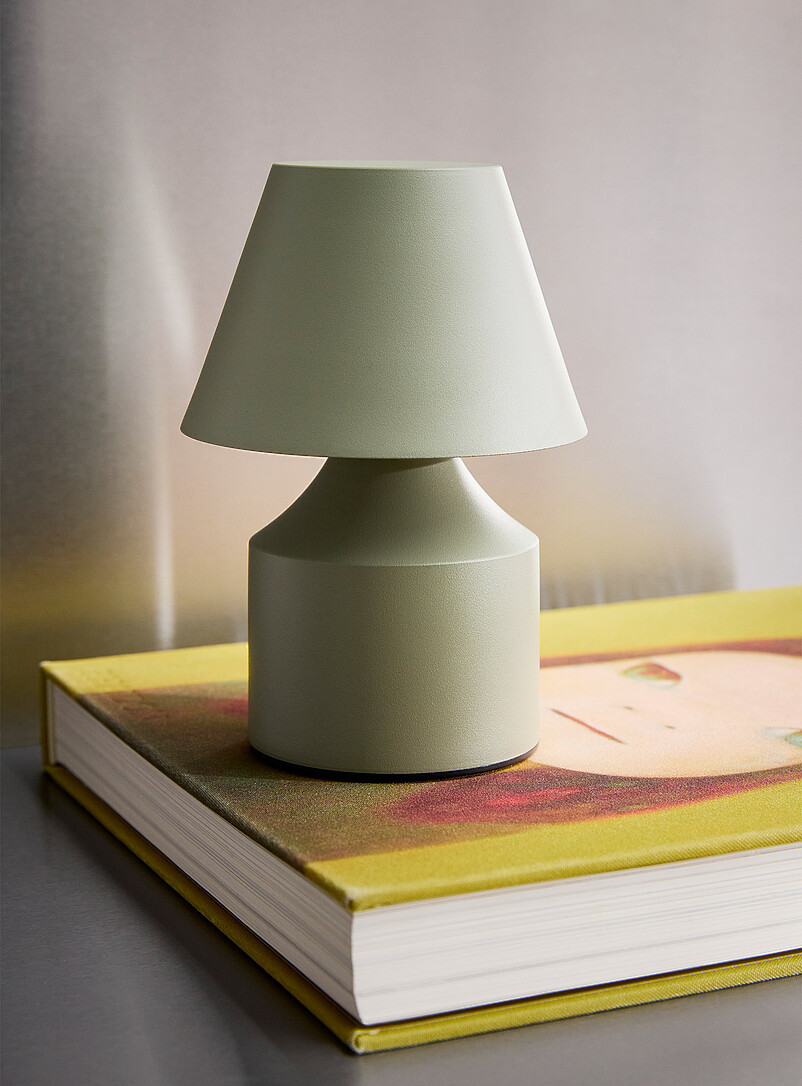 Small rechargeable minimalist touch table lamp product image (primary)