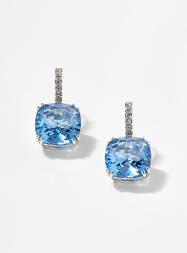 Les boucles d'oreilles pendants Millenia