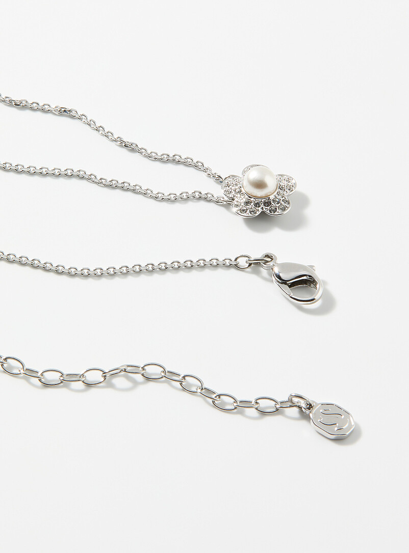 Swarovski: La cha&icirc;ne petite fleur scintillante Argent pour femme