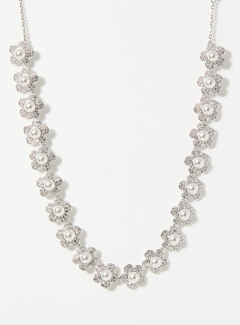 Shimmery Flower Choker