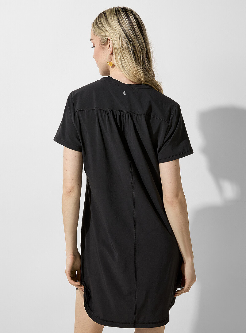 Olivie V-neck dress product image 2
