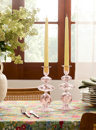 Le chandelier sculptural rose p&acirc;le verre souffl&eacute;