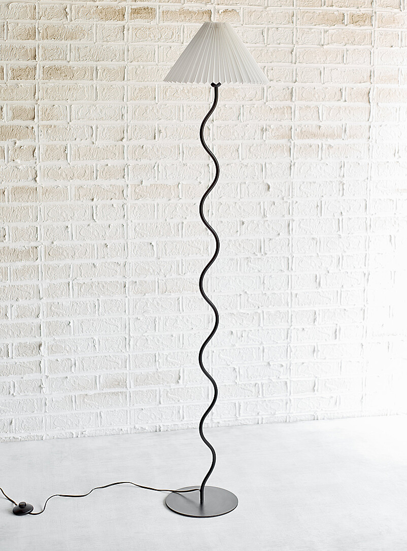 Pleated-shade wavy floor lamp product image (primary)