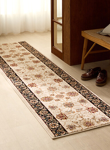 Simons Maison: Le tapis de couloir style persan fleurs opulentes Voir nos formats offerts Brun &agrave; motifs