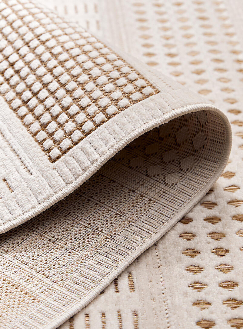 Simons Maison: Le tapis motifs g&eacute;om&eacute;triques en alternance Int&eacute;rieur et ext&eacute;rieur Voir nos formats offerts Ivoire - Beige cr&egrave;me