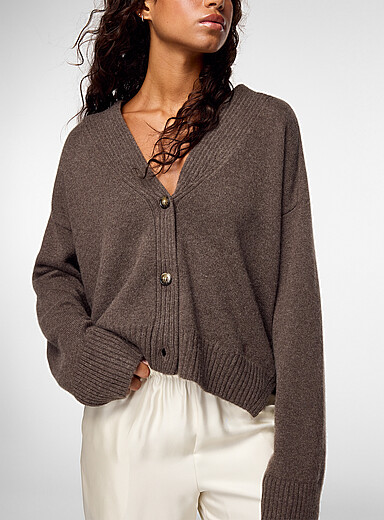 Loulou de Saison: Le cardigan pur cachemire Kaia Chocolat - Espresso pour femme