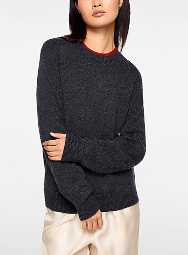 Loulou de Saison Charcoal Otis cashmere sweater for women