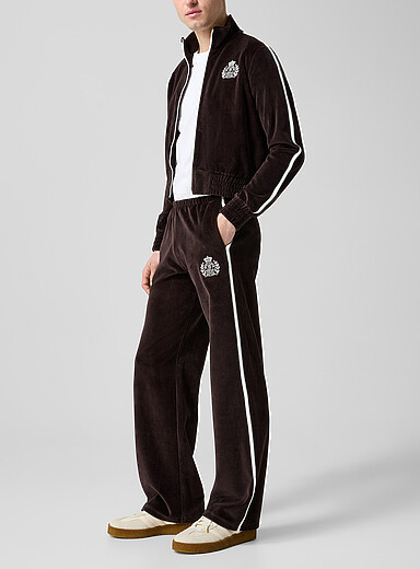 Le pantalon <i>track</i> velours brun