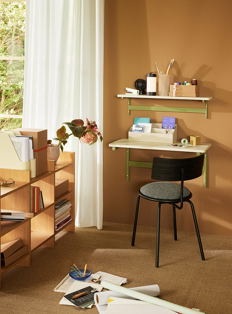 Koi wall-mounted desk product image 3