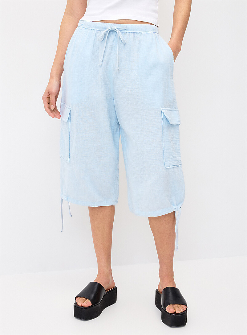 Twik: Le bermuda cargo gaze coton bio Blanc pour femme