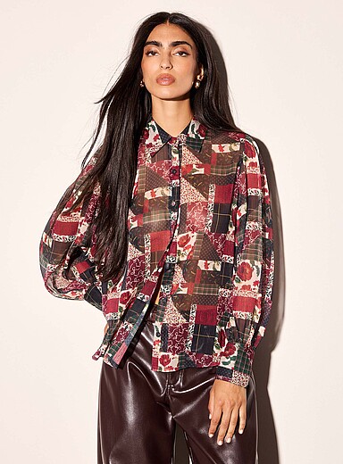 La blouse manches bouffantes chiffon diaphane