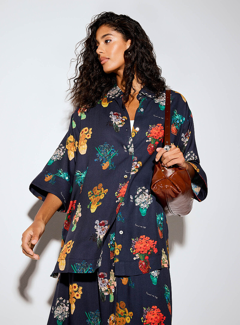 Loose Elongated Printed Blouse