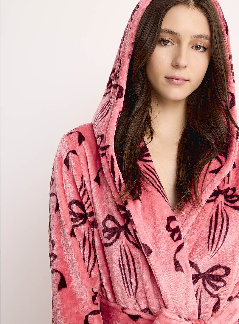 Robes & Bathrobes for Women | Simons