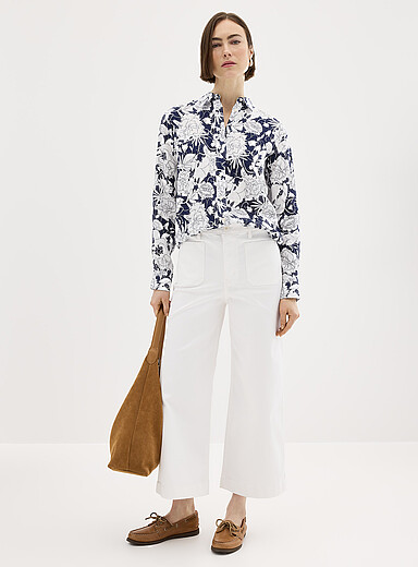 Patch-pocket cropped white jean <b>Fit: Wide leg, high rise</b>