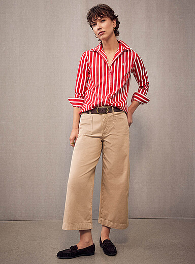 Patch pockets cropped chino pant <b>Fit: Wide leg, mid rise</b>