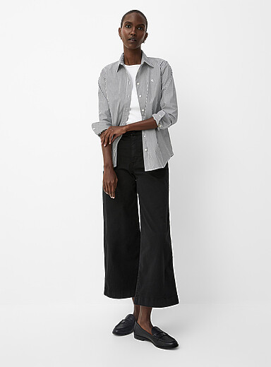 Le pantalon chino poches plaqu&eacute;es <b>Coupe : jambe large, taille haute</b>