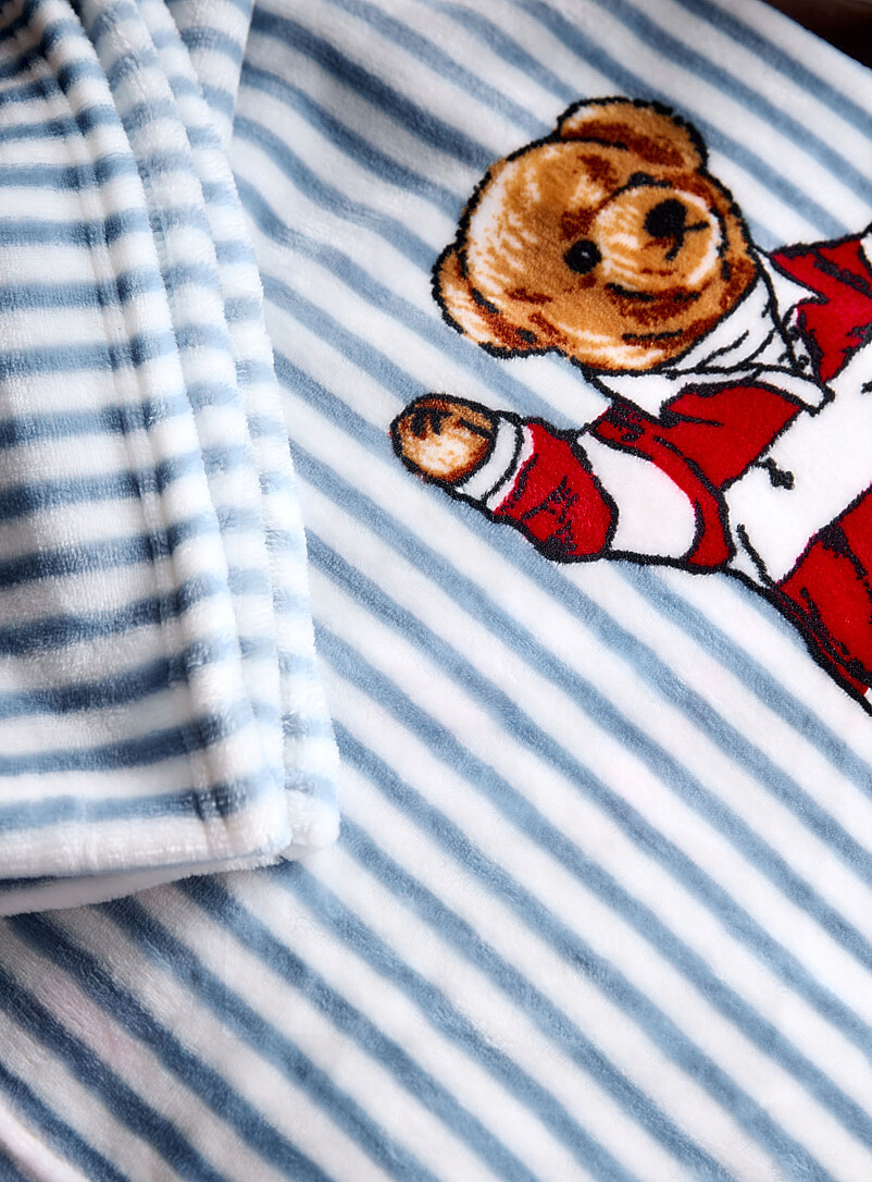 Stripes and teddy bear ultra-soft throw 127 x 178 cm product image 2