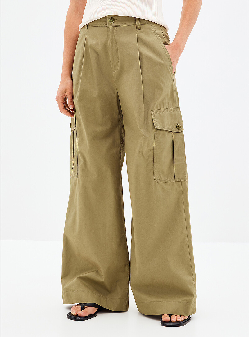 Loose khaki cargo pant Fit: Wide leg, high rise product image 2