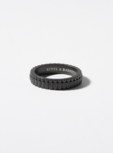 La bague textur&eacute;e Nova