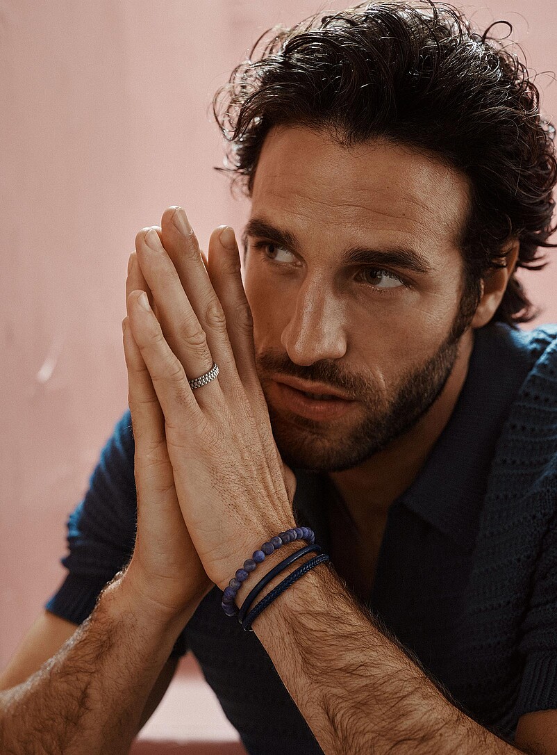 Blue sodalite bracelet product image (primary)